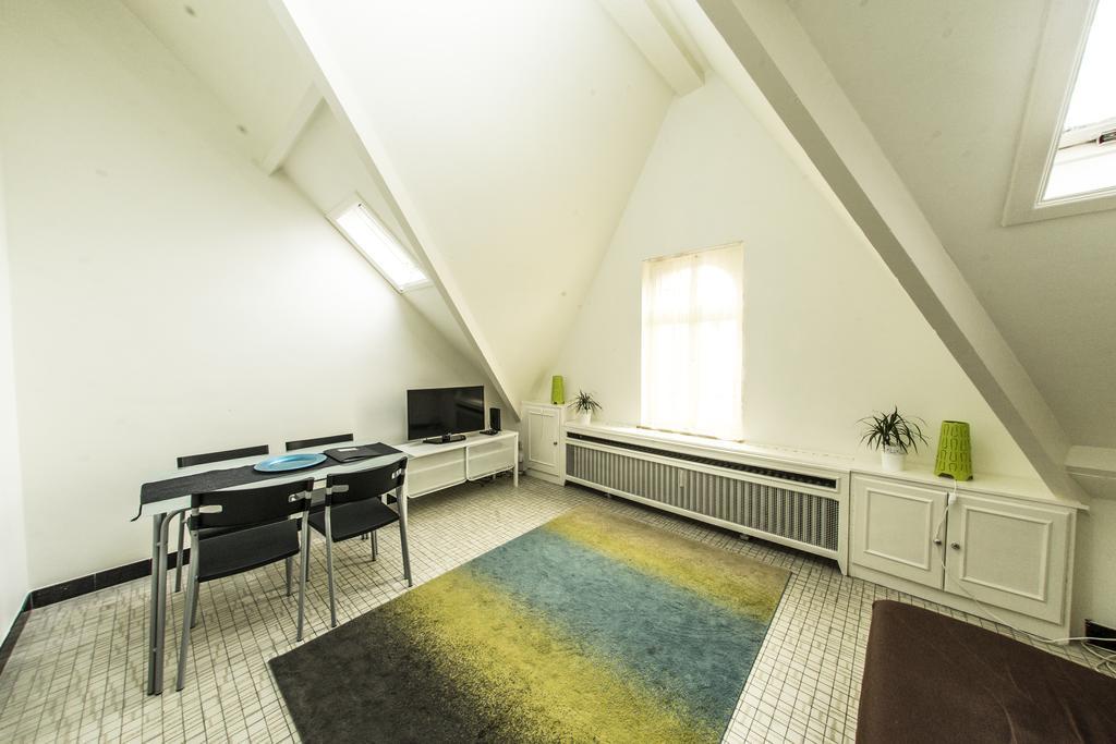 Rentbynight Aparthotel Bruselas Exterior foto