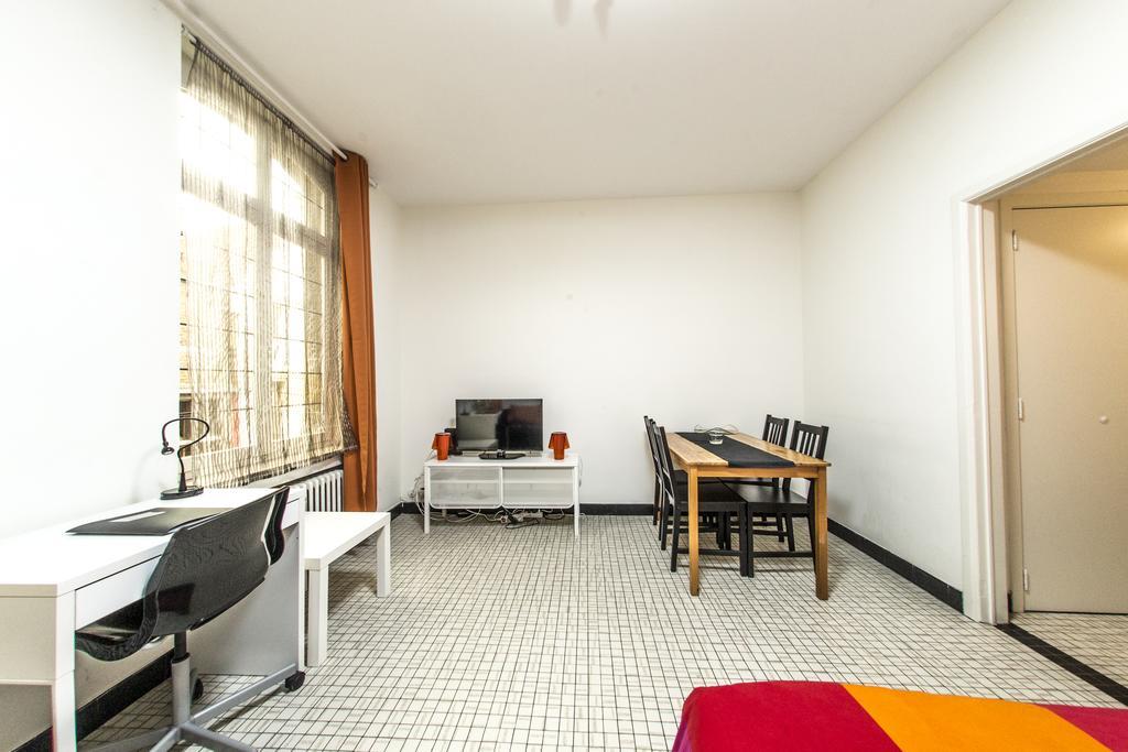 Rentbynight Aparthotel Bruselas Exterior foto
