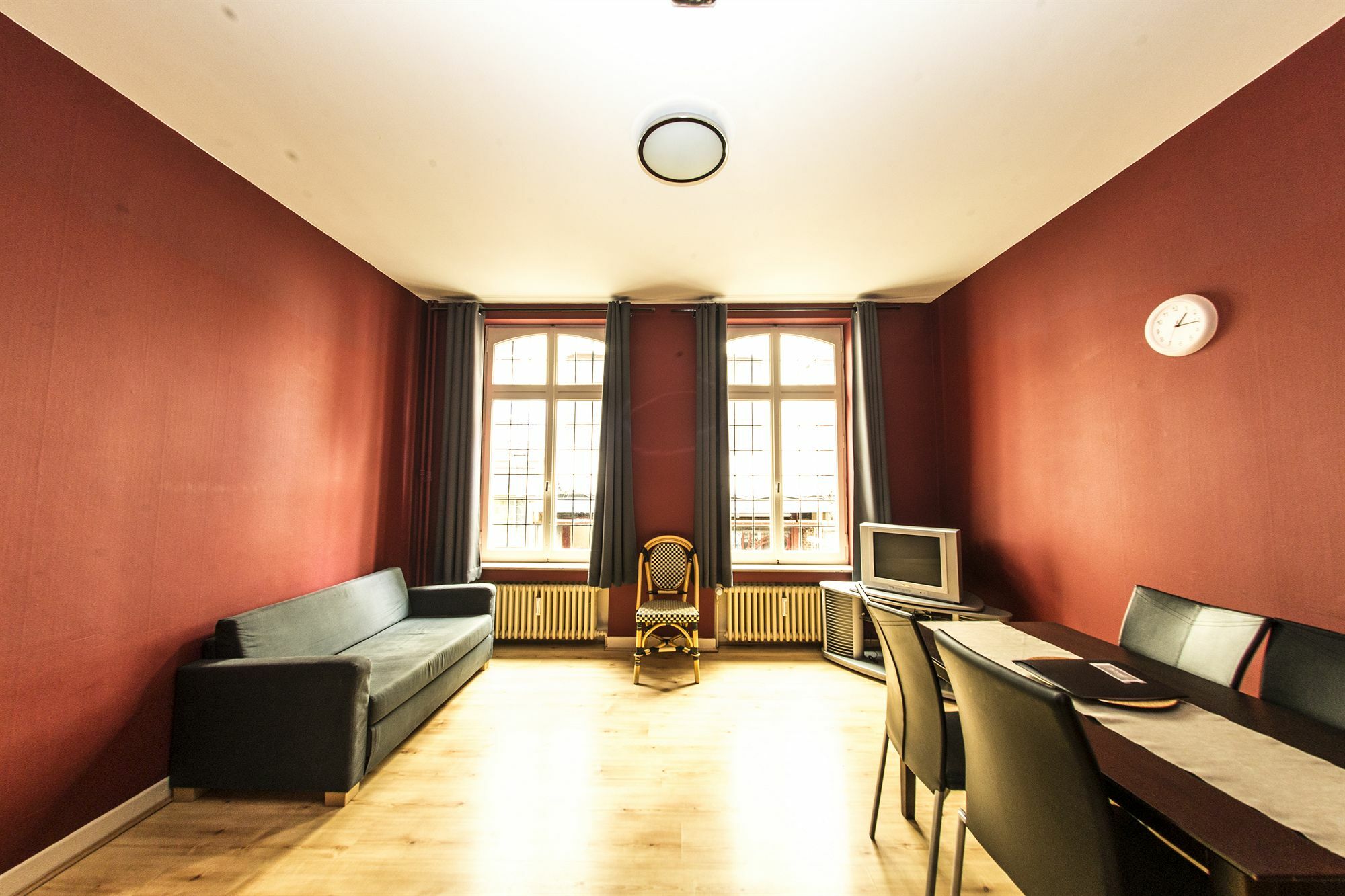 Rentbynight Aparthotel Bruselas Exterior foto